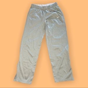 🛑SOLD🛑Nike Thermal Sweats Size S